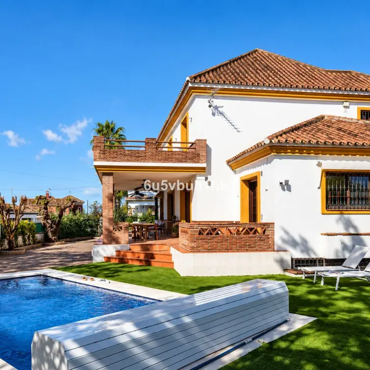Venta de villa independiente en San Pedro de Alcántara