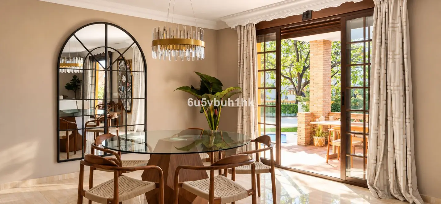 Venta de villa independiente en San Pedro de Alcántara 4