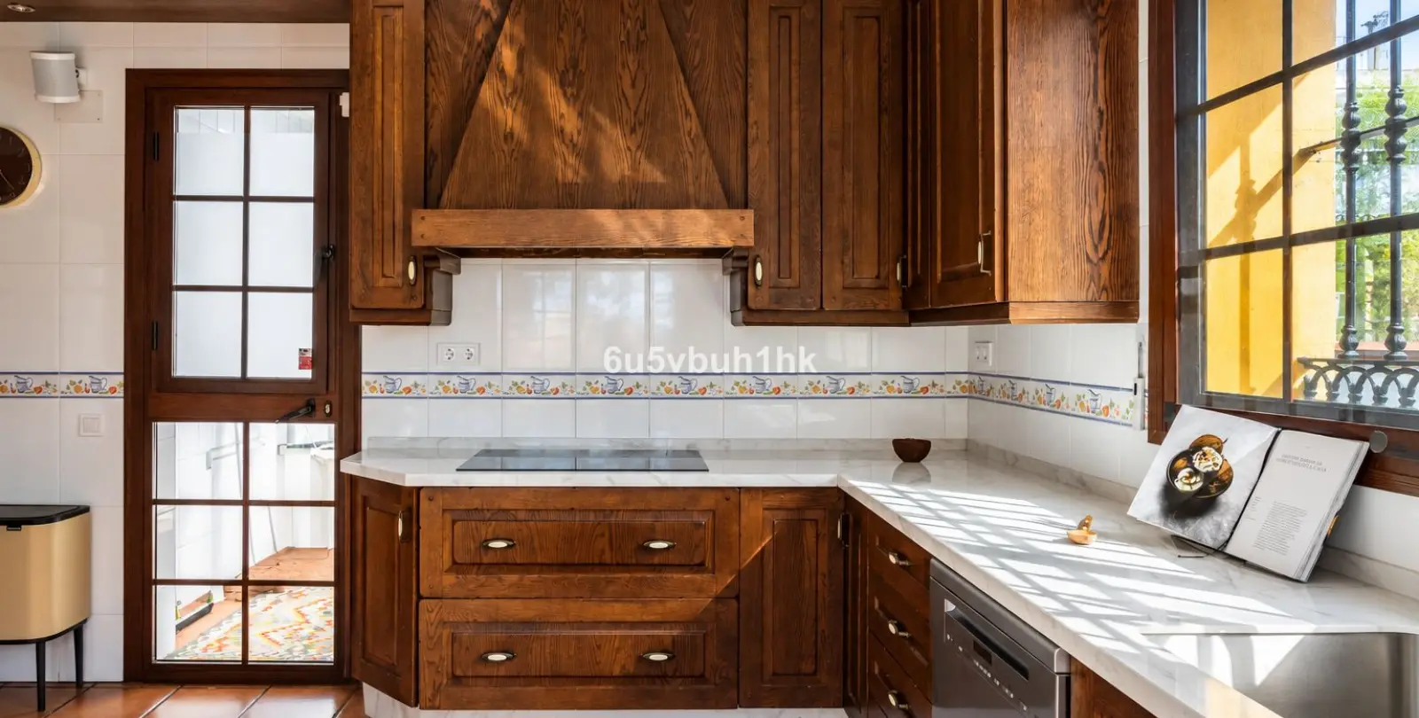 Venta de villa independiente en San Pedro de Alcántara 10