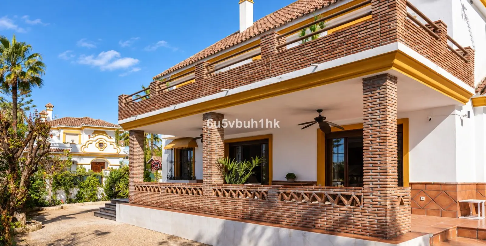 Venta de villa independiente en San Pedro de Alcántara 43