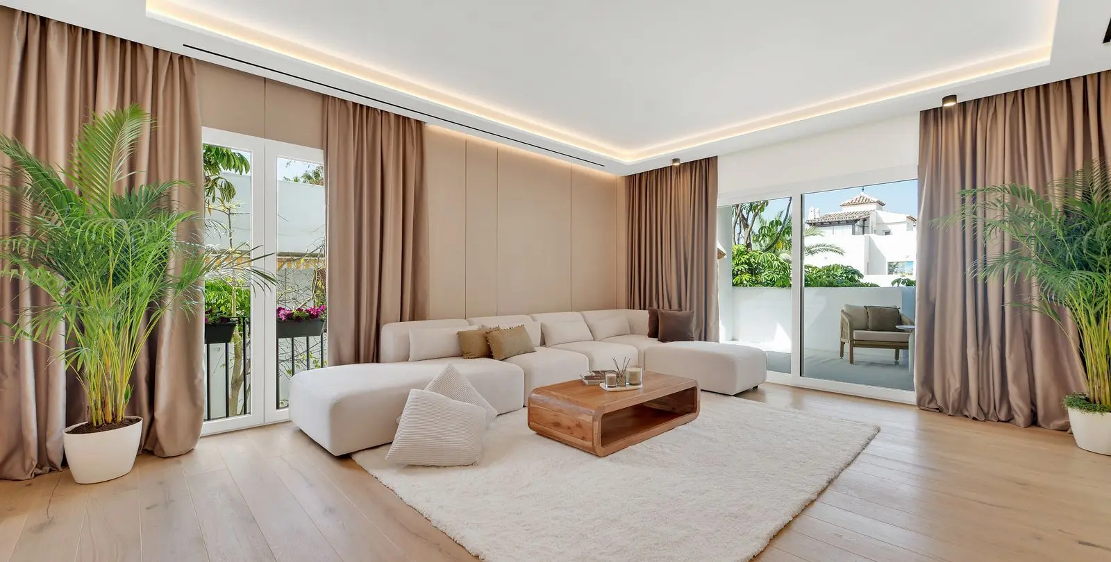 Venta de apartamento en planta media en Nagüeles 1