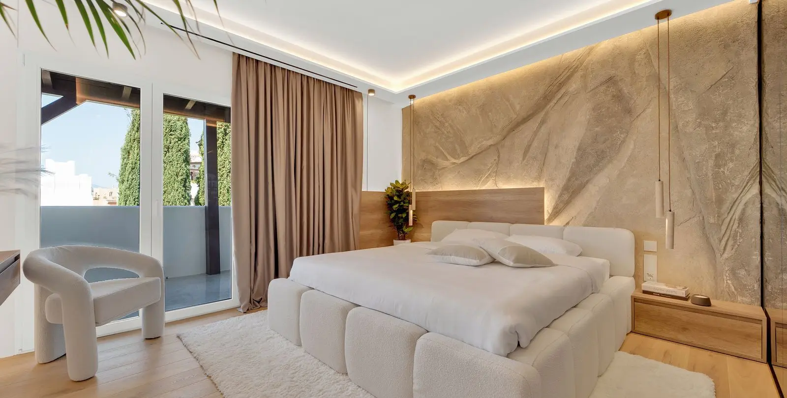 Venta de apartamento en planta media en Nagüeles 8