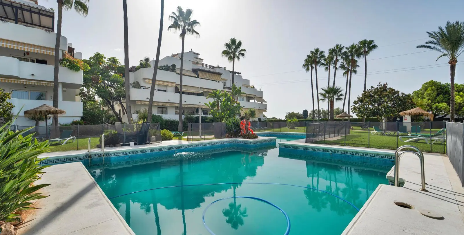 Venta de apartamento en planta media en Nagüeles 20