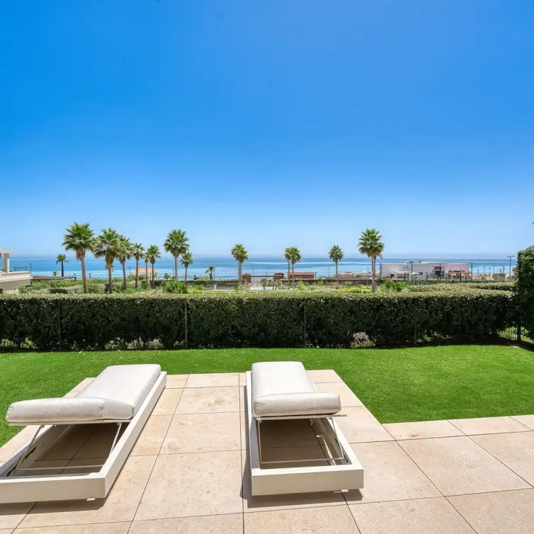 Venta de apartamento en planta baja en Estepona
