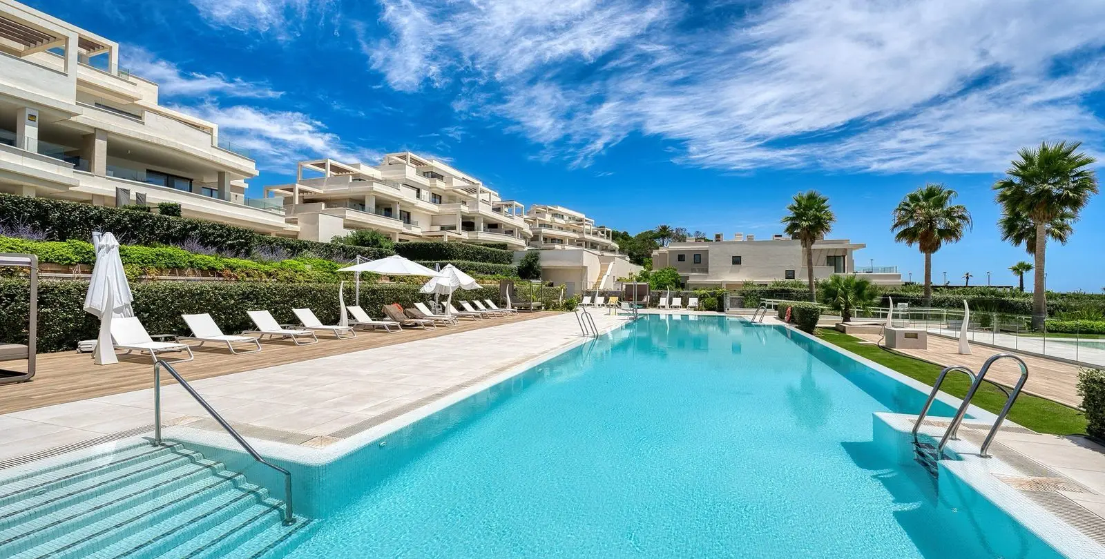 Venta de apartamento en planta baja en Estepona 7