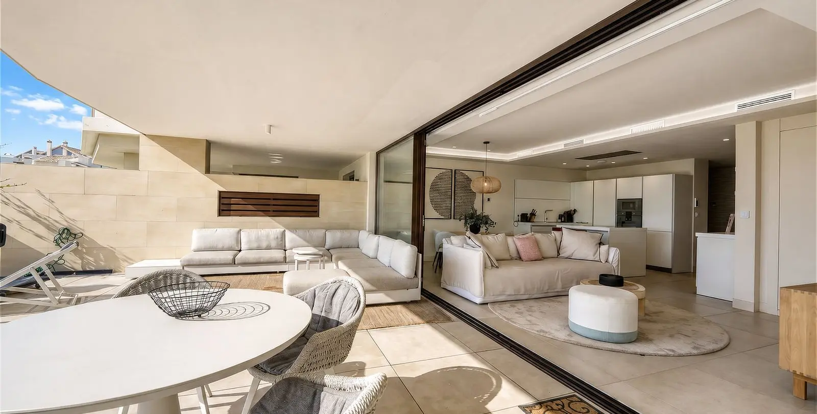 Venta de apartamento en planta baja en Estepona 11