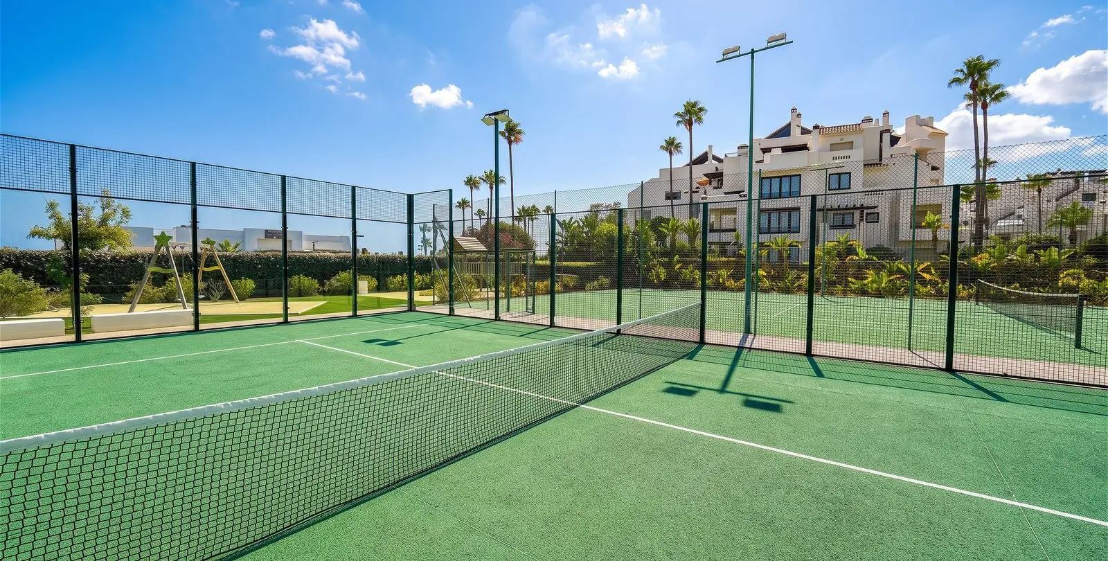 Venta de apartamento en planta baja en Estepona 40