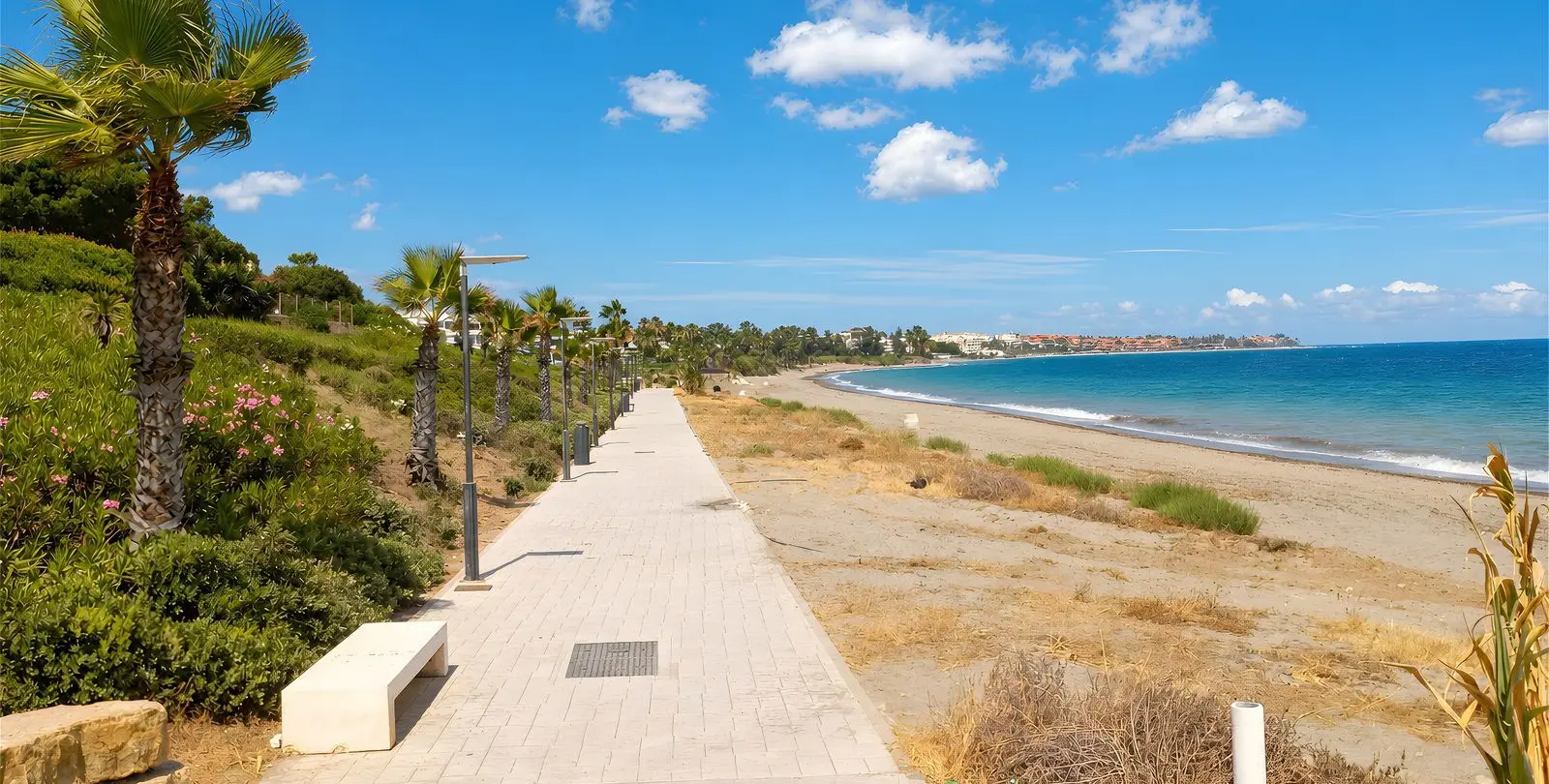 Venta de apartamento en planta baja en Estepona 44