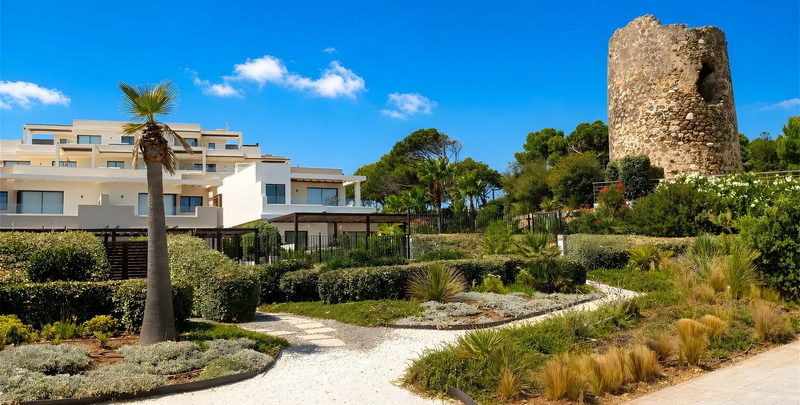 Venta de apartamento en planta baja en Estepona 45