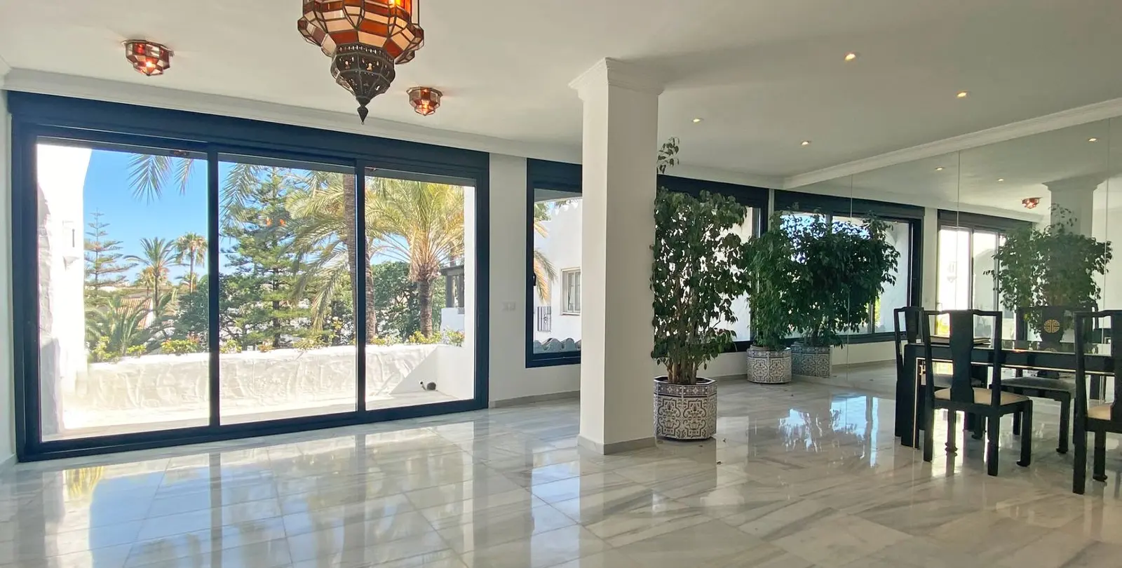 Venta de ático dúplex en Puerto Banús 1