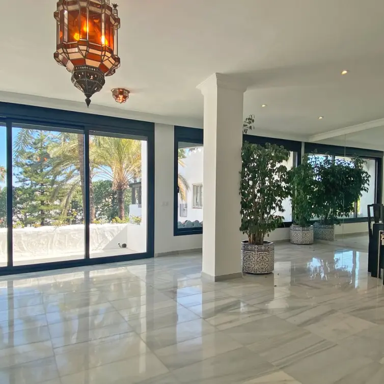 Venta de ático dúplex en Puerto Banús