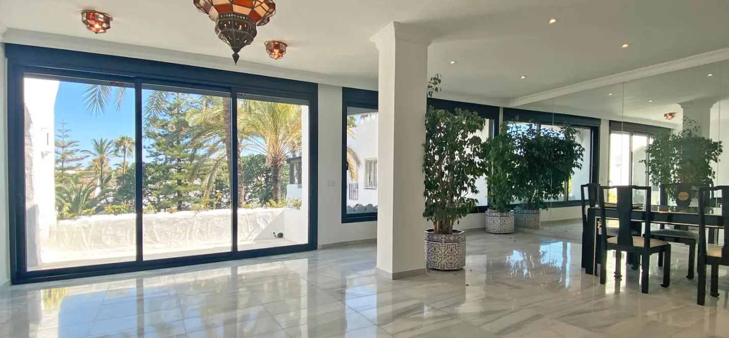 Venta de ático dúplex en Puerto Banús 0