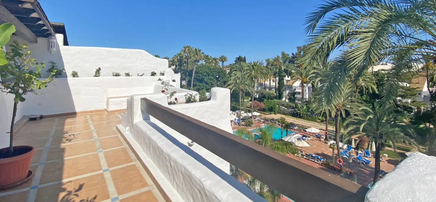 Venta de ático dúplex en Puerto Banús 3