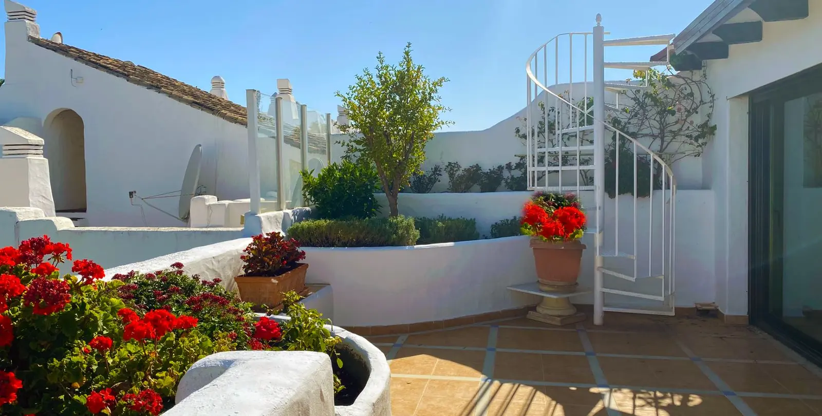 Venta de ático dúplex en Puerto Banús 7