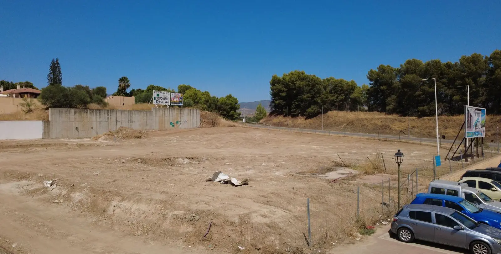 Venta de parcela residencial en Pizarra 2