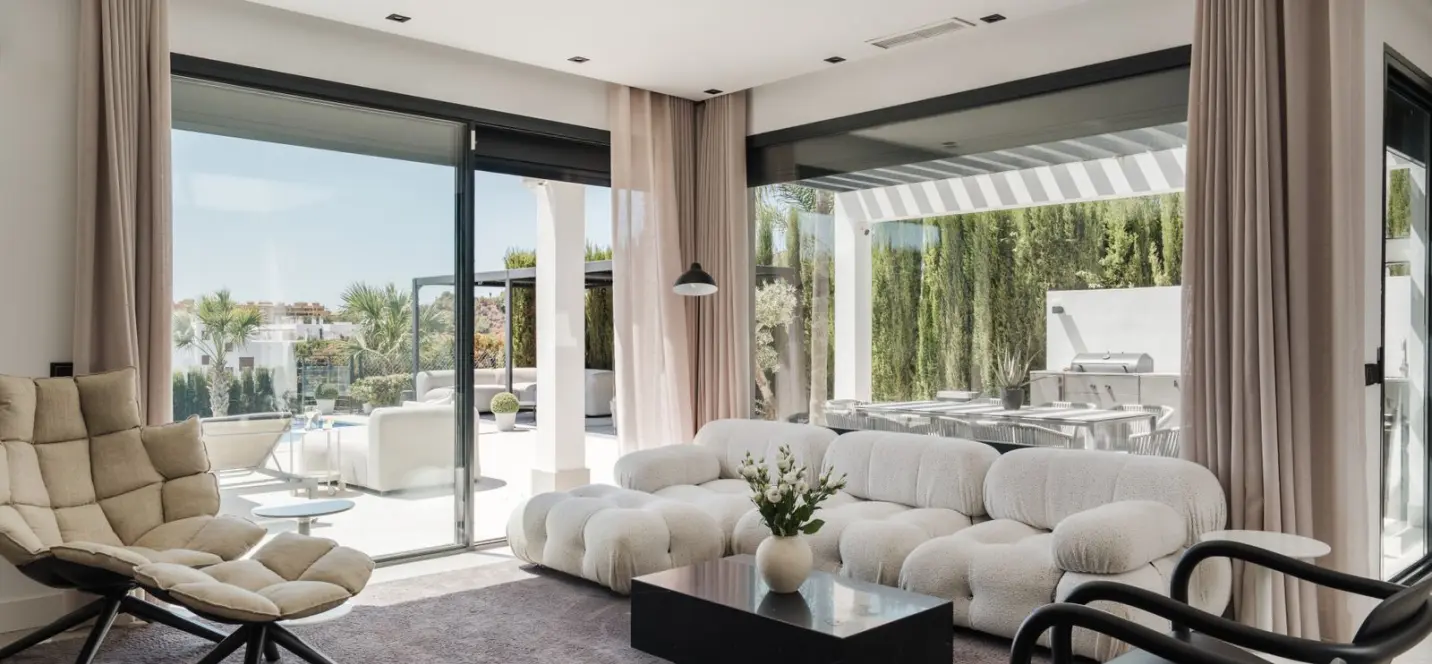 Venta de villa independiente en Estepona 1