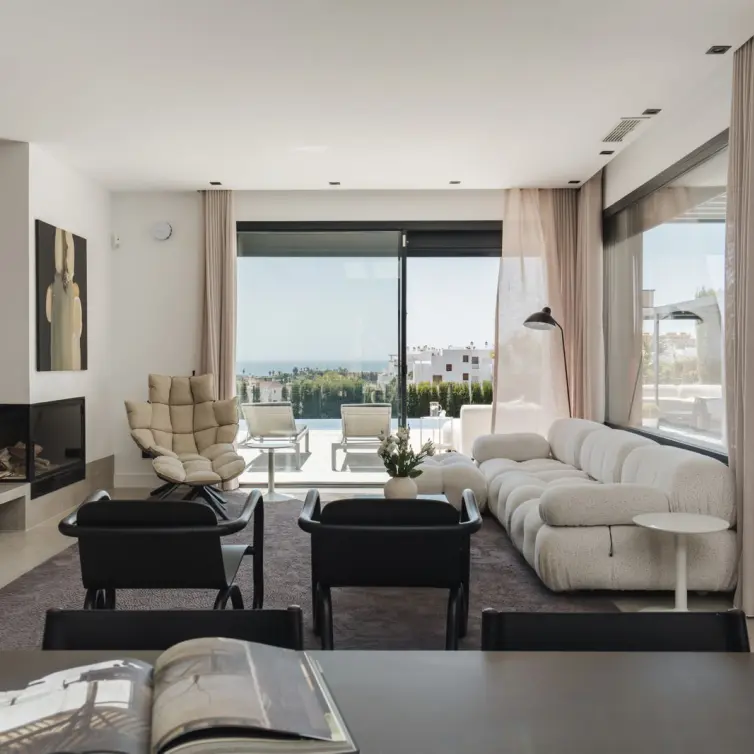 Venta de villa independiente en Estepona