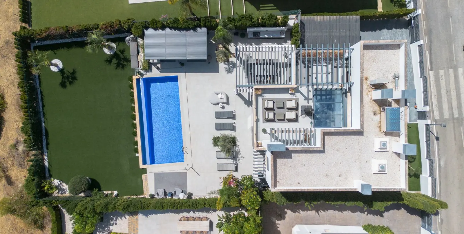 Venta de villa independiente en Estepona 50