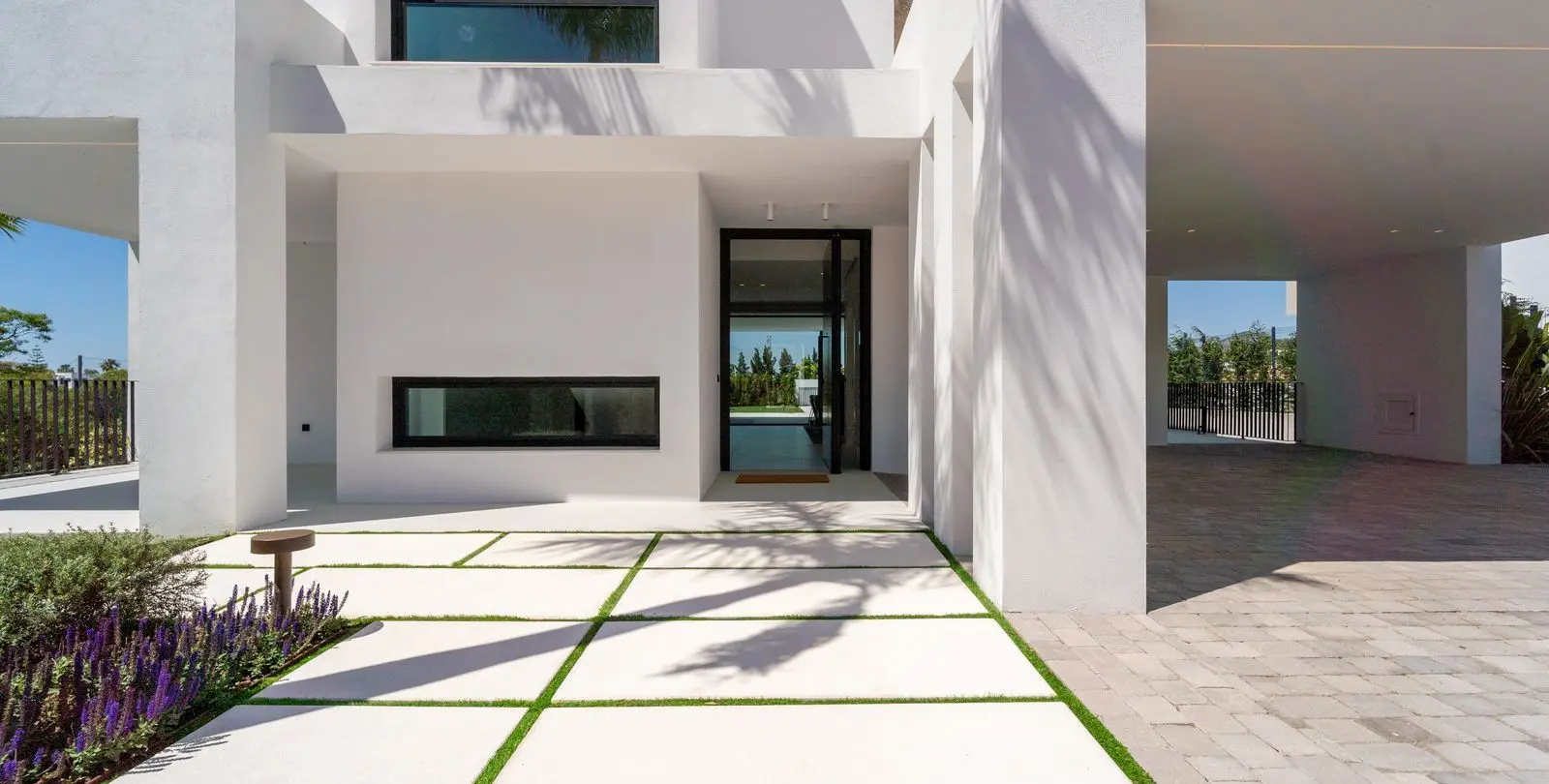 Venta de villa independiente en Nueva Andalucía 4