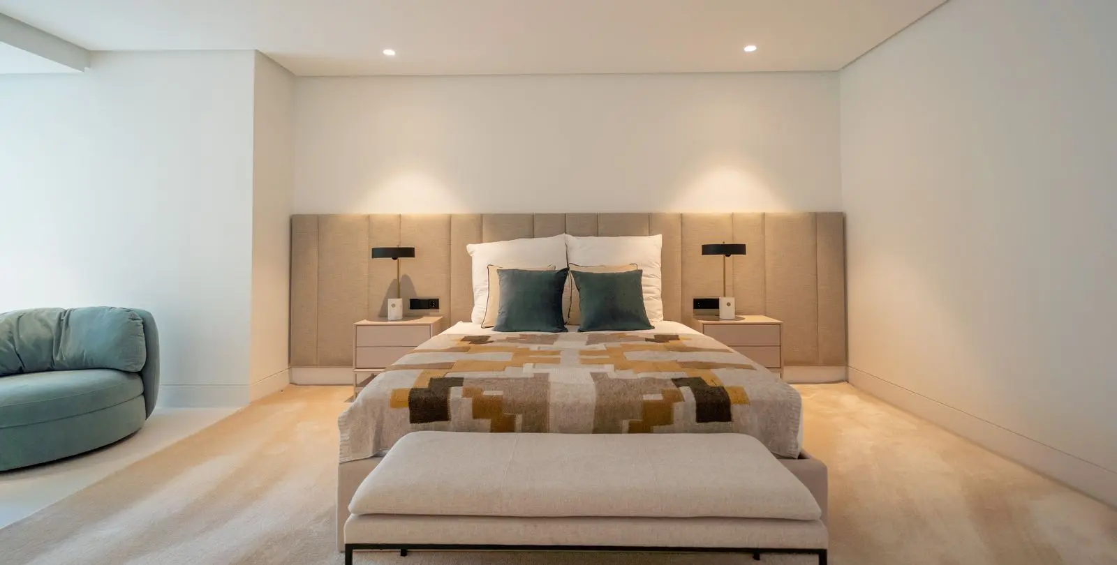 Venta de villa independiente en Nueva Andalucía 19