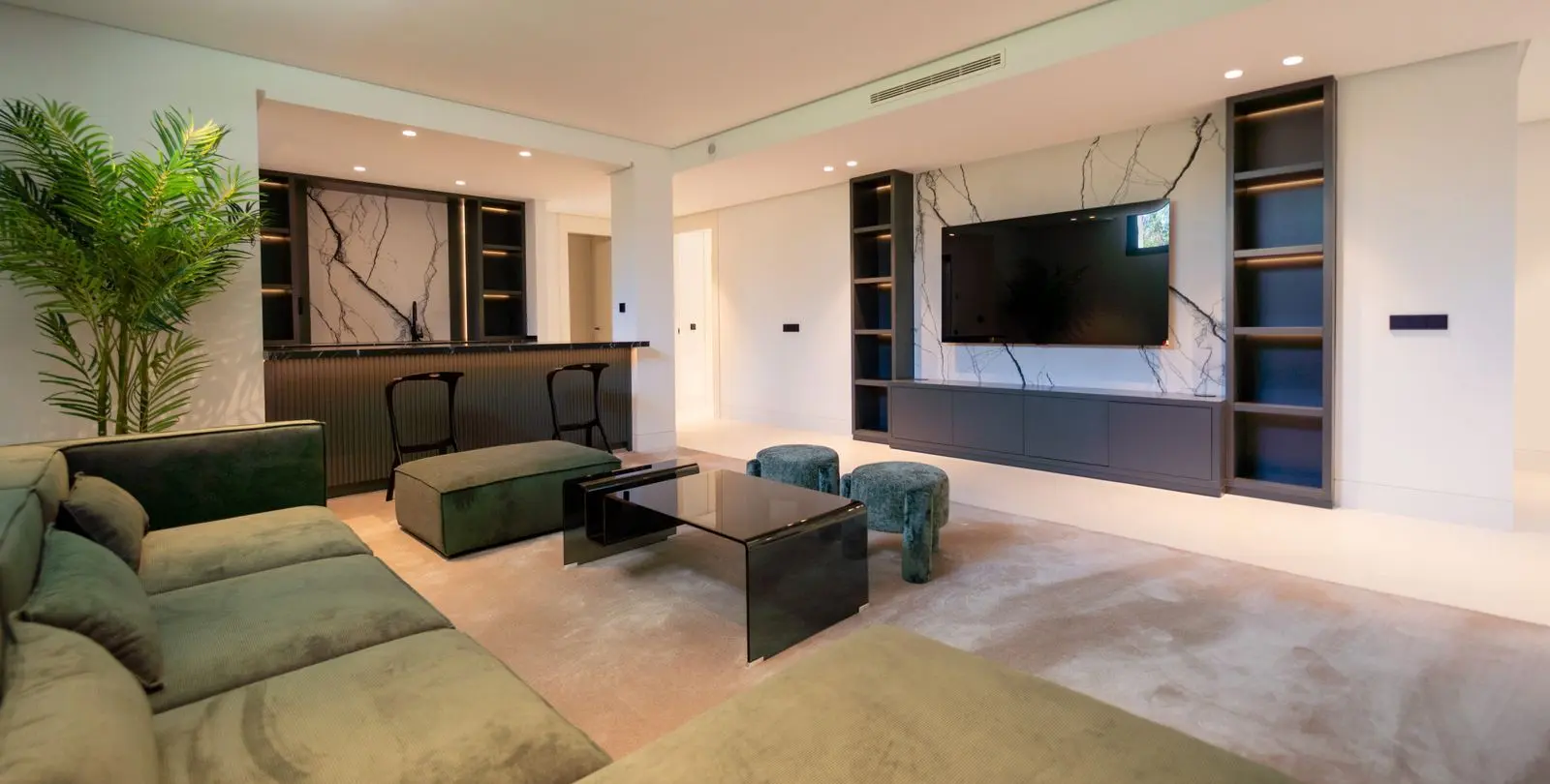 Venta de villa independiente en Nueva Andalucía 33