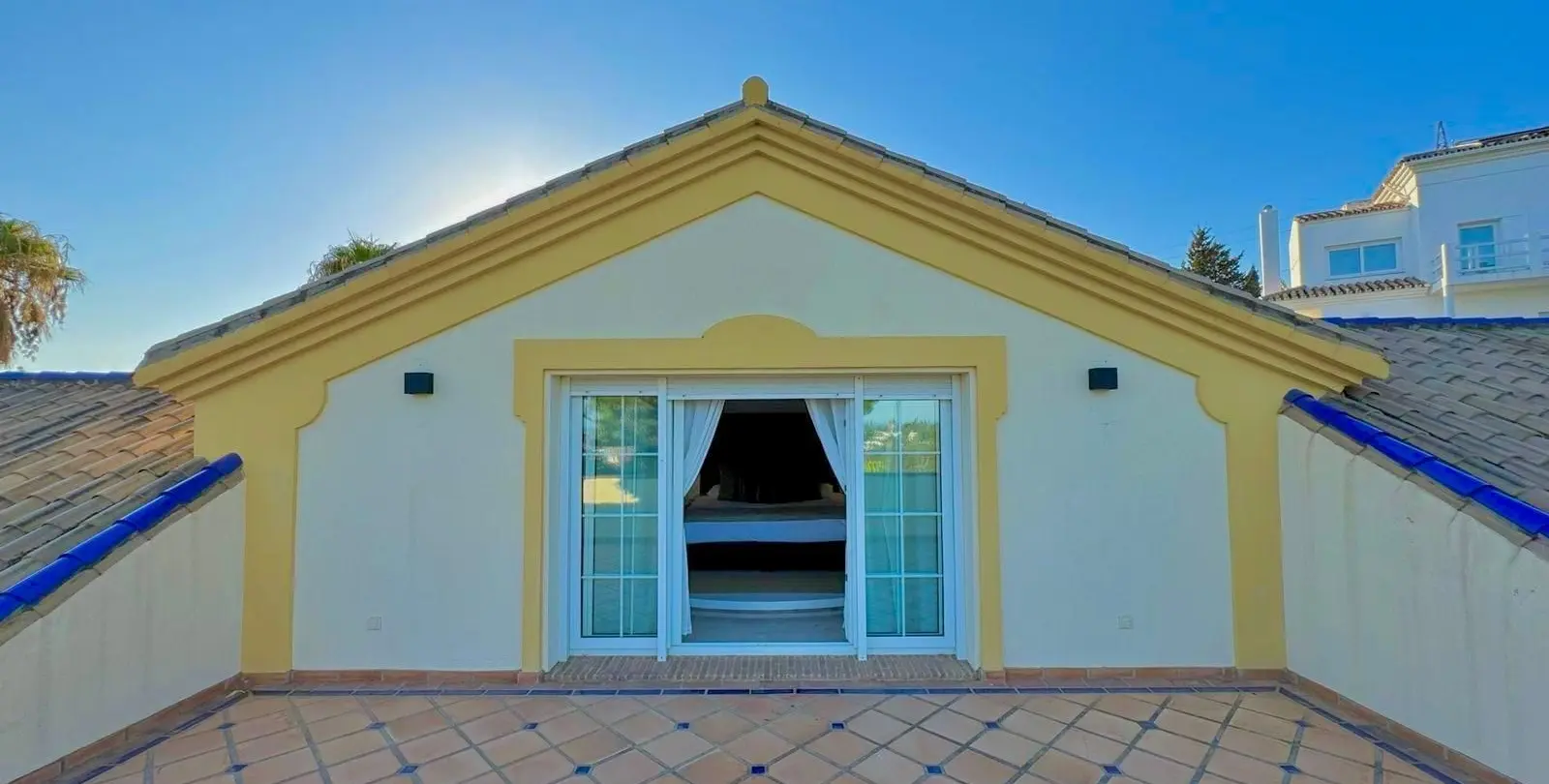Venta de villa independiente en Estepona 16