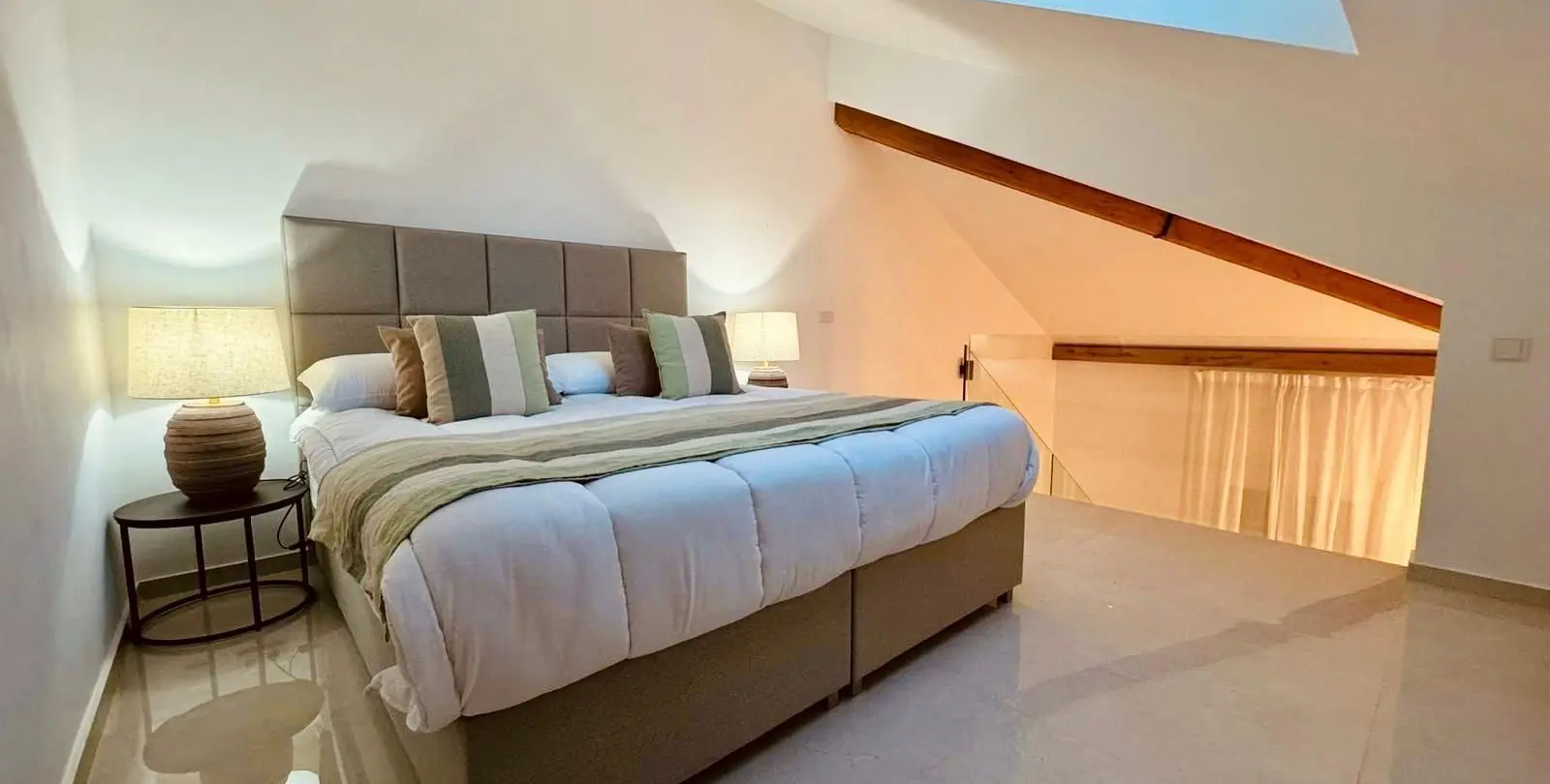 Venta de villa independiente en Estepona 28