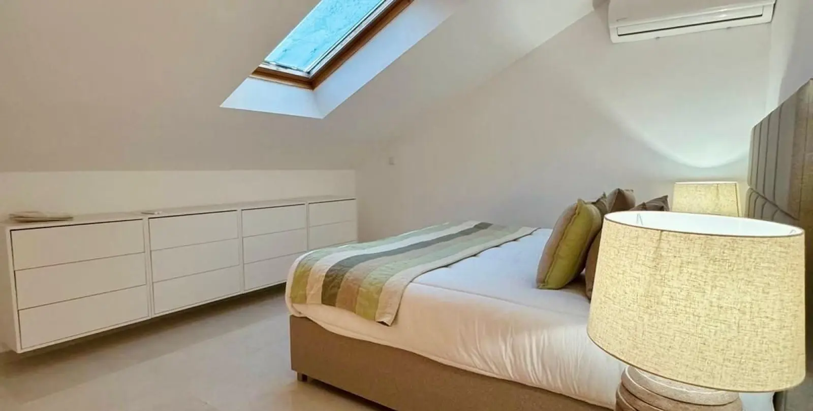 Venta de villa independiente en Estepona 29