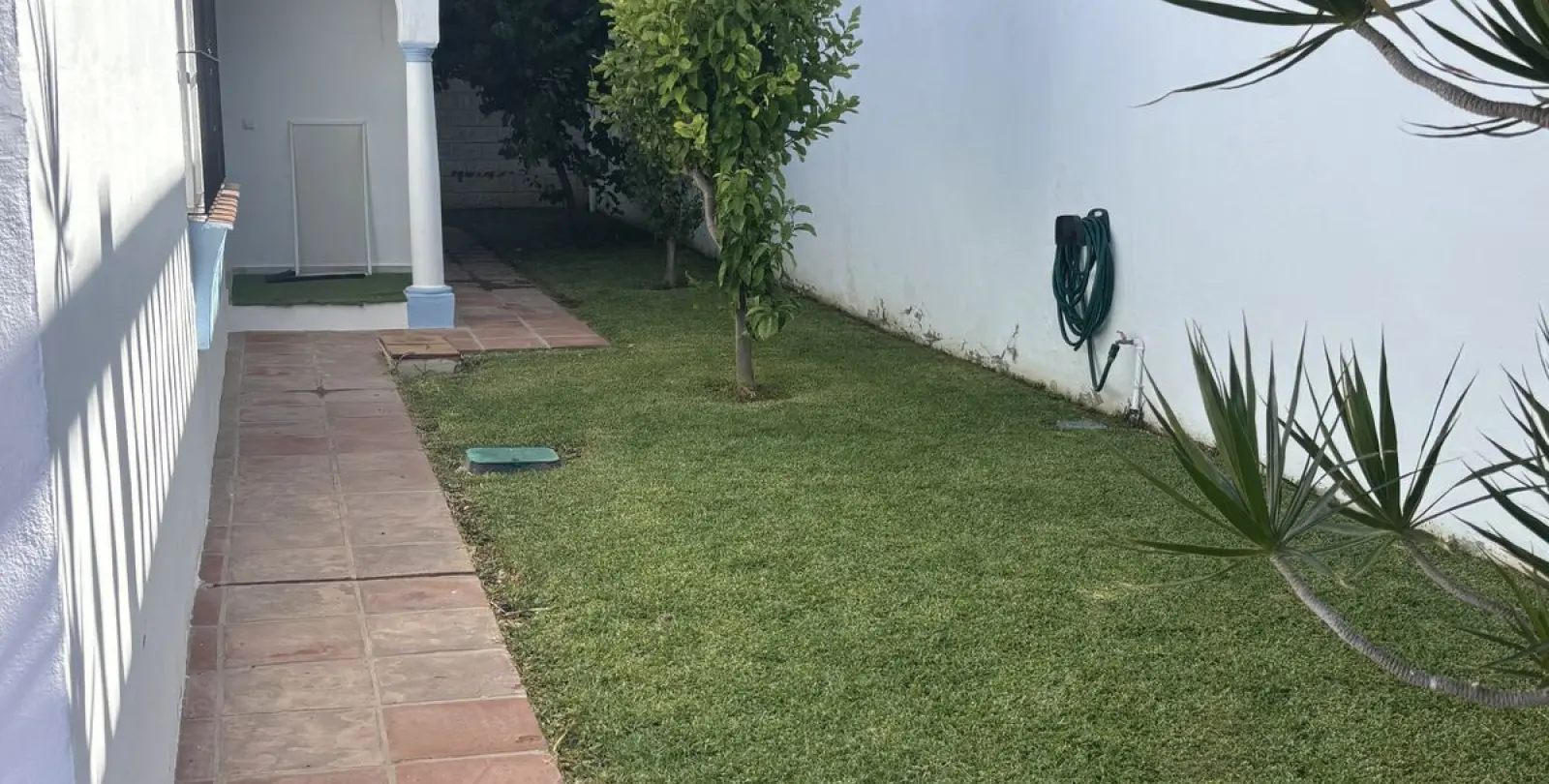 Alquiler a largo plazo de villa independiente en Cerros del Aguila 6