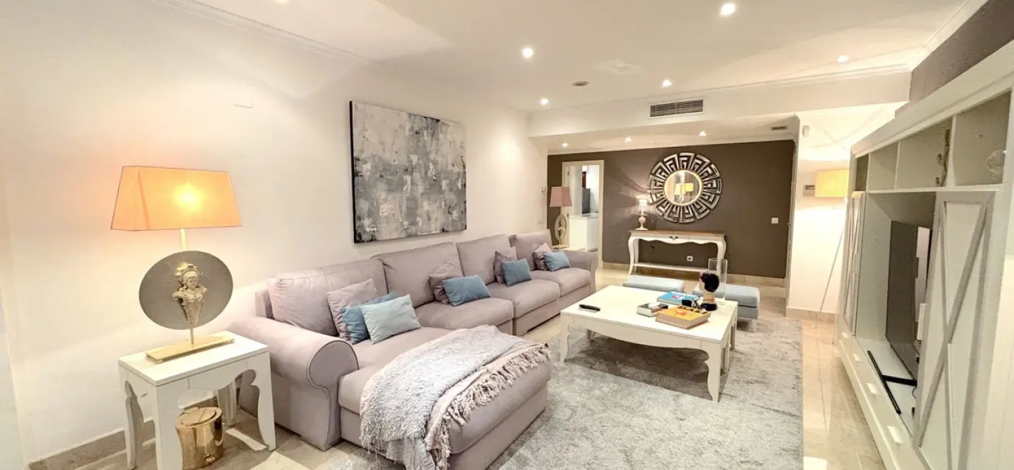 Long-term rent of ground floor apartment in The Golden Mile 0