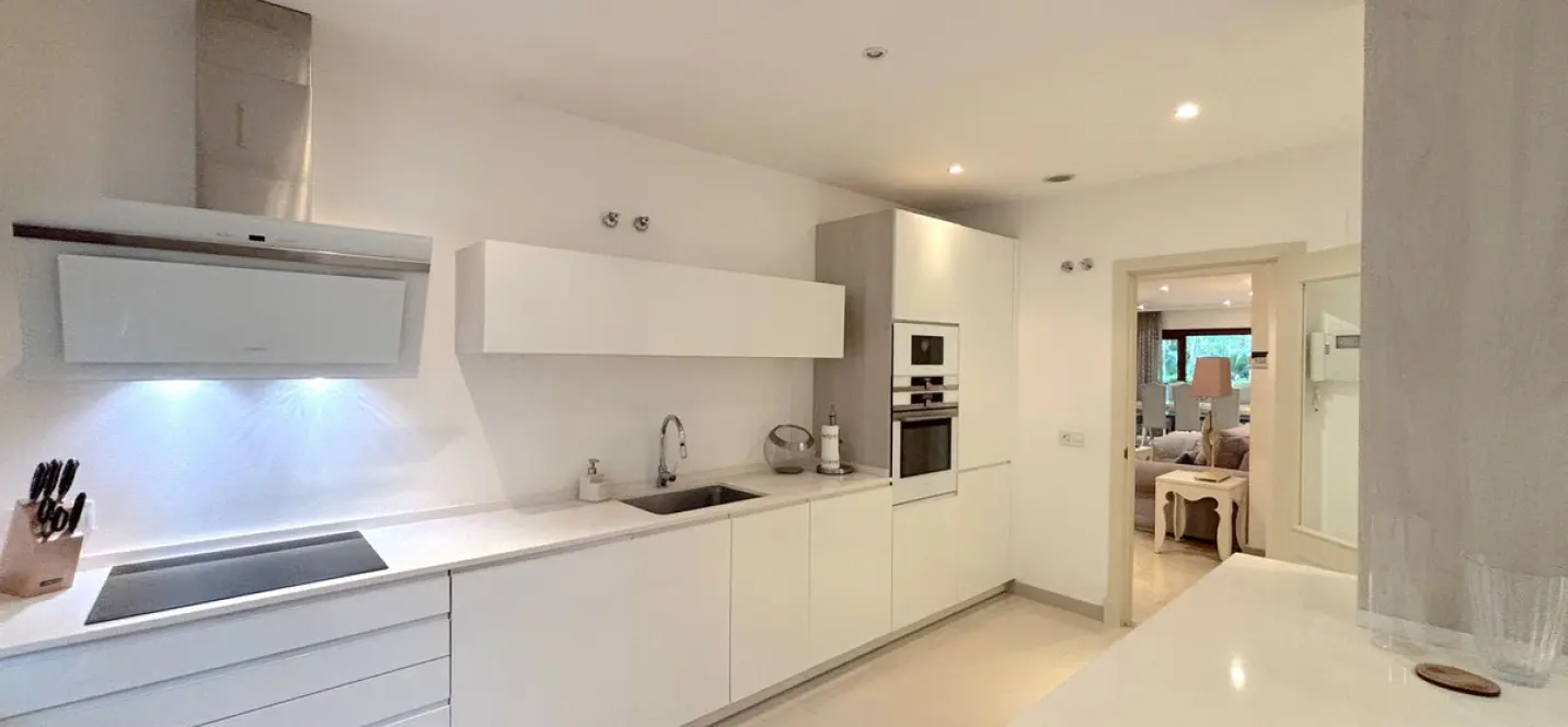 Long-term rent of ground floor apartment in The Golden Mile 4