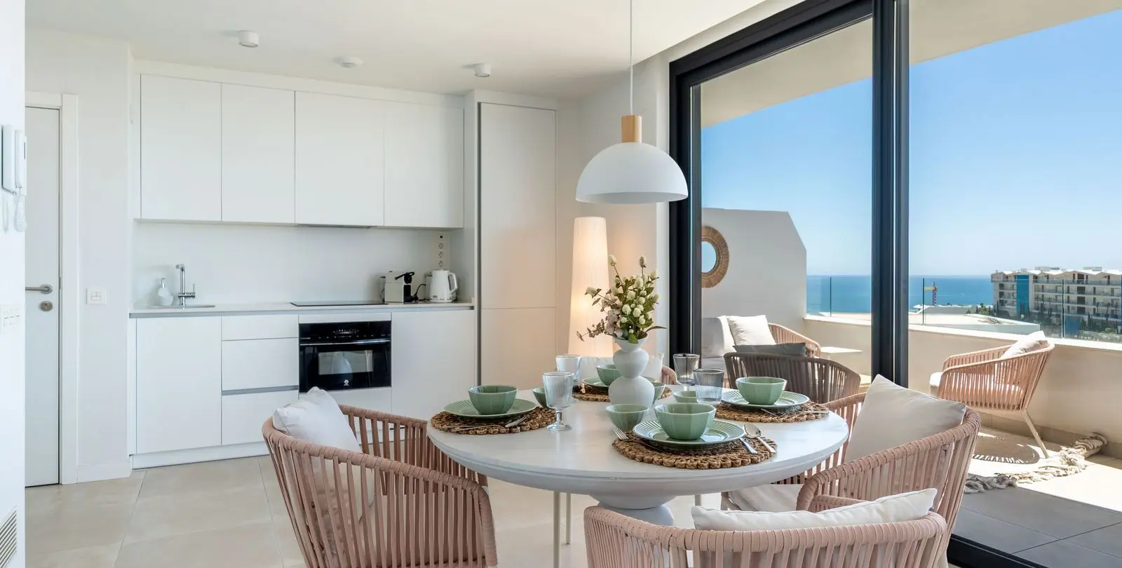 Venta de apartamento en planta media en Fuengirola 1