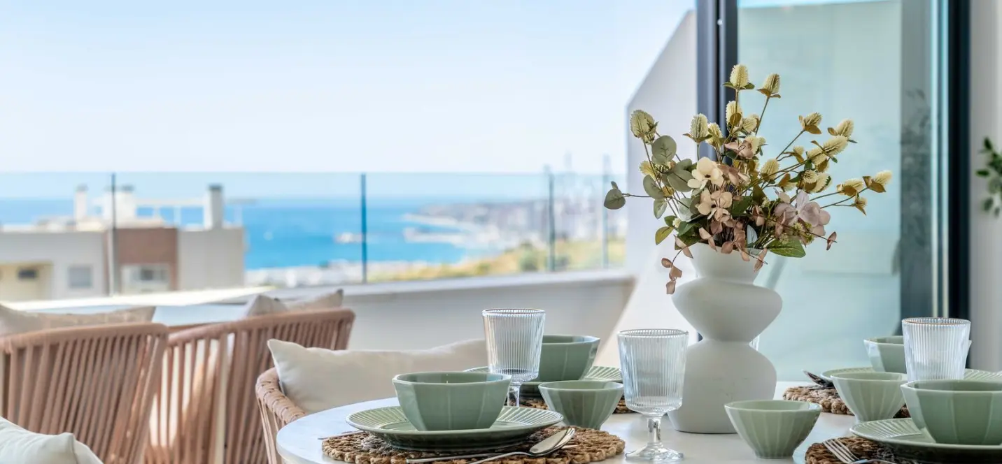 Venta de apartamento en planta media en Fuengirola 2