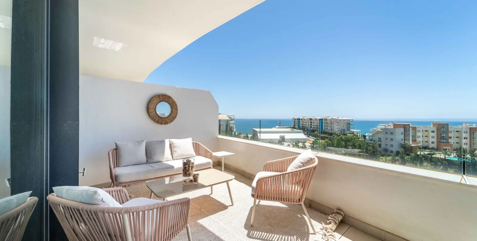 Venta de apartamento en planta media en Fuengirola 5