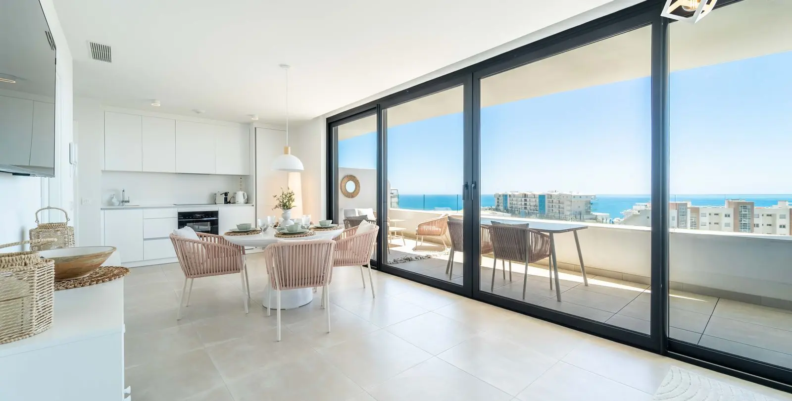 Venta de apartamento en planta media en Fuengirola 13