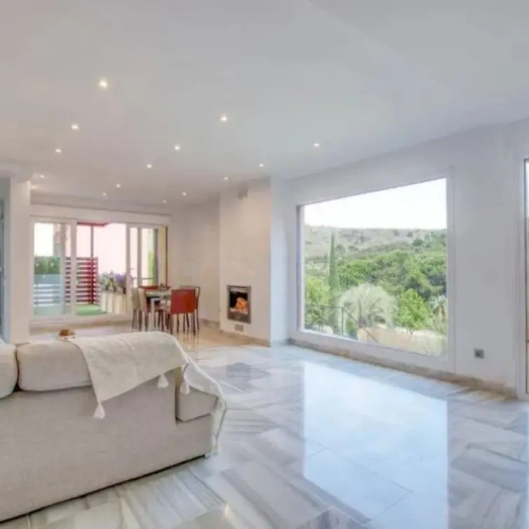 Venta de villa independiente en Estepona