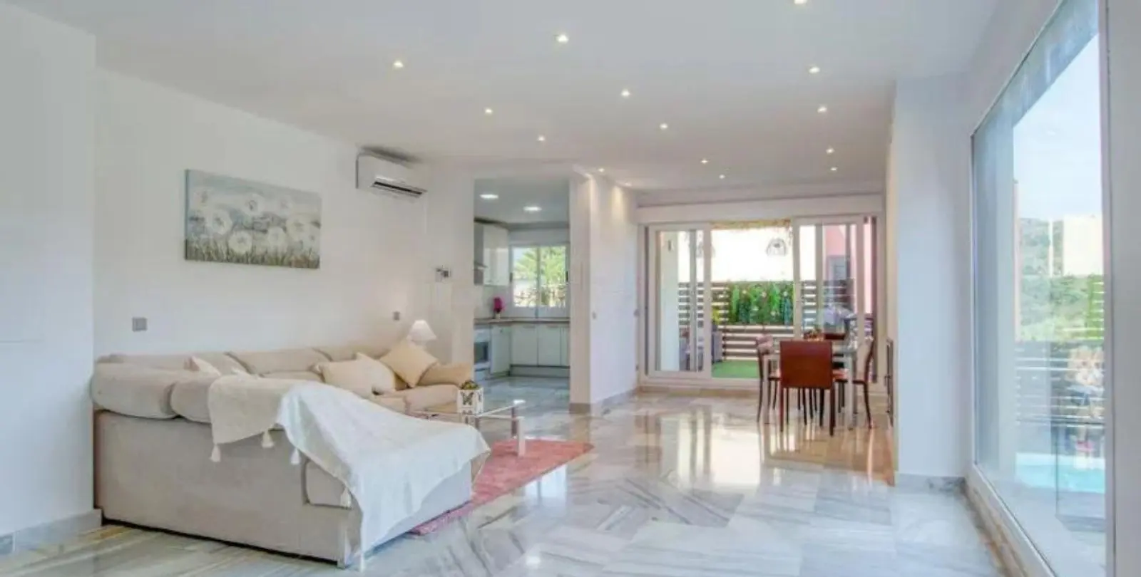 Venta de villa independiente en Estepona 19