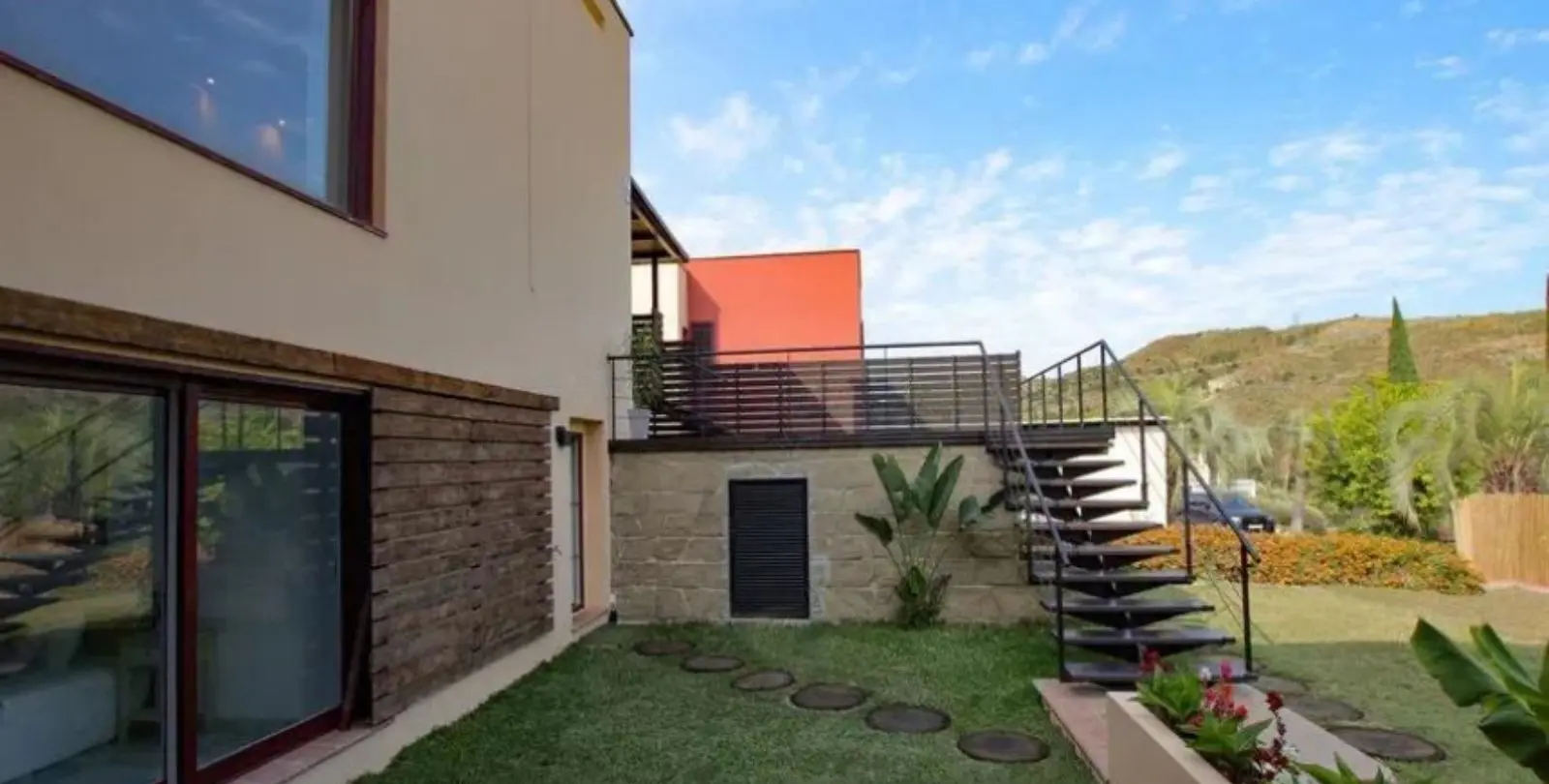 Venta de villa independiente en Estepona 21