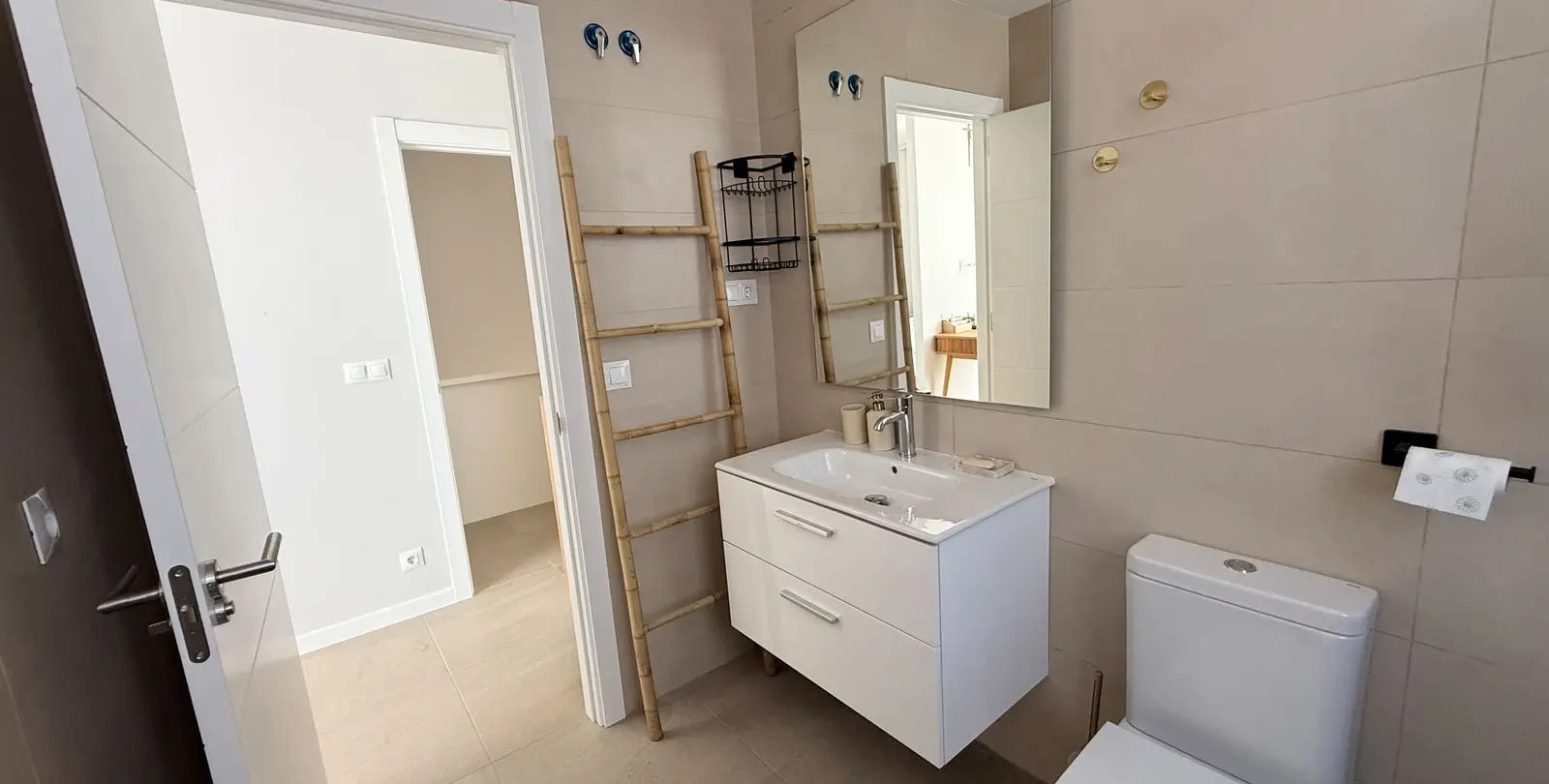 Venta de casa pareada en Riviera del Sol 33