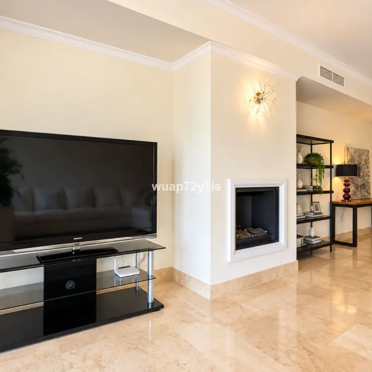 Venta de apartamento en planta baja en The Golden Mile