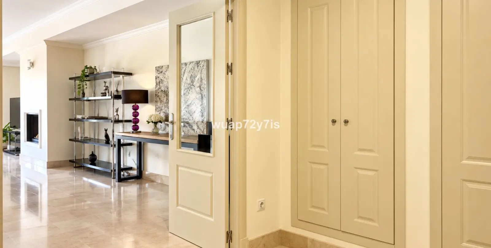 Venta de apartamento en planta baja en The Golden Mile 14