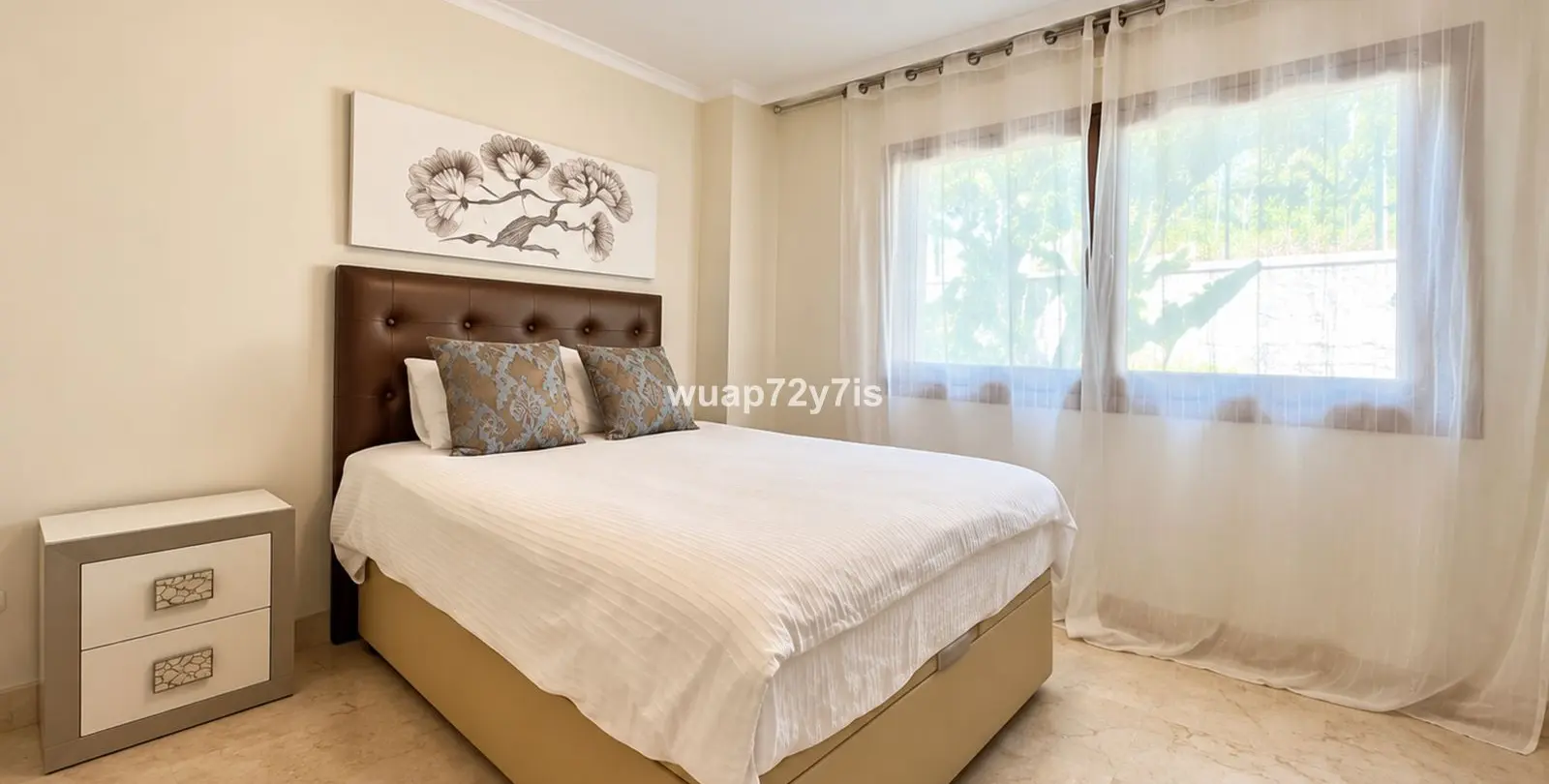 Venta de apartamento en planta baja en The Golden Mile 24