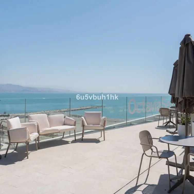Venta de apartamento en planta media en Malaga - Carretera de Cadiz