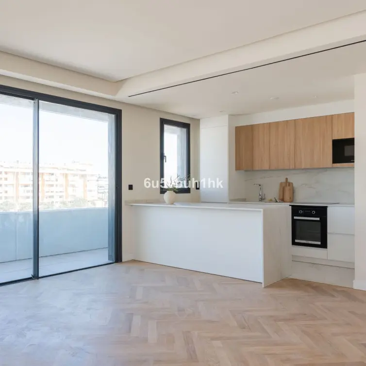Venta de apartamento en planta media en Malaga - Carretera de Cadiz