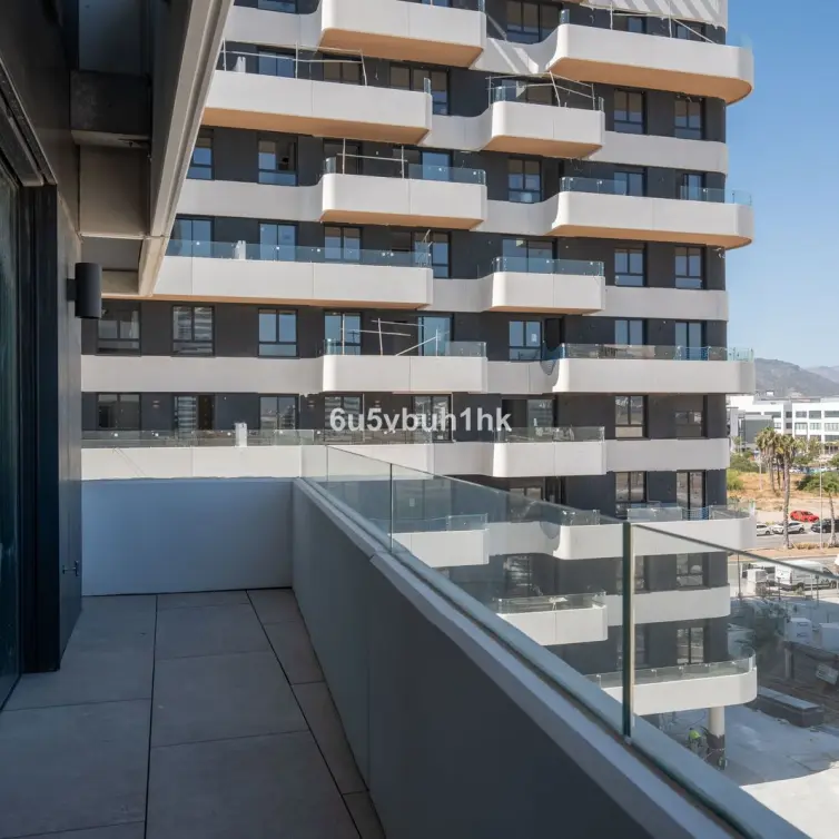 Venta de apartamento en planta media en Malaga - Carretera de Cadiz