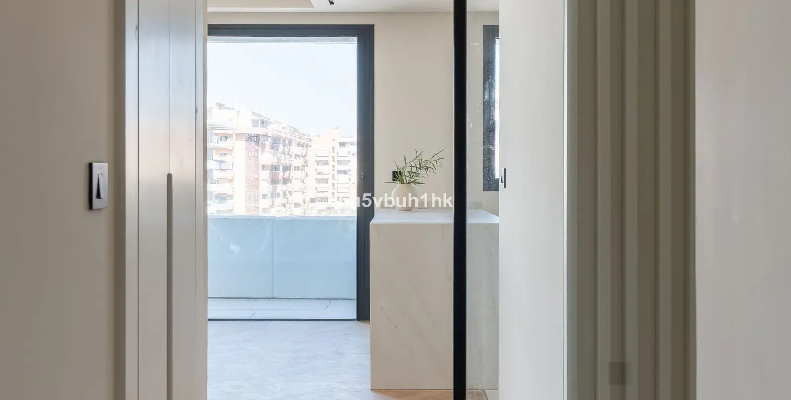 Venta de apartamento en planta media en Malaga - Carretera de Cadiz 10