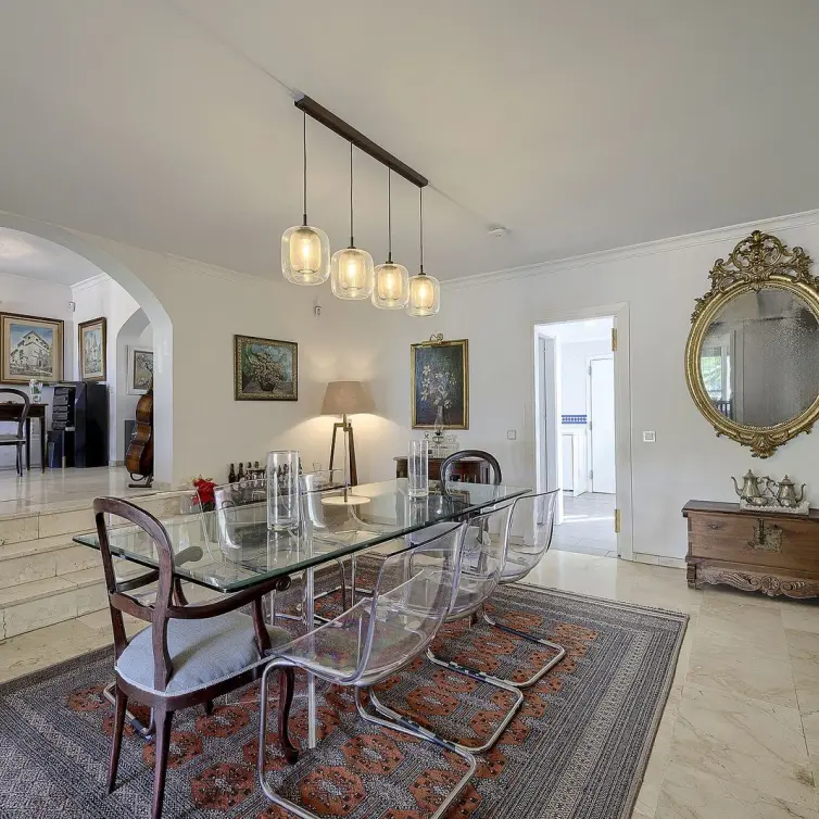 Venta de villa independiente en Marbella