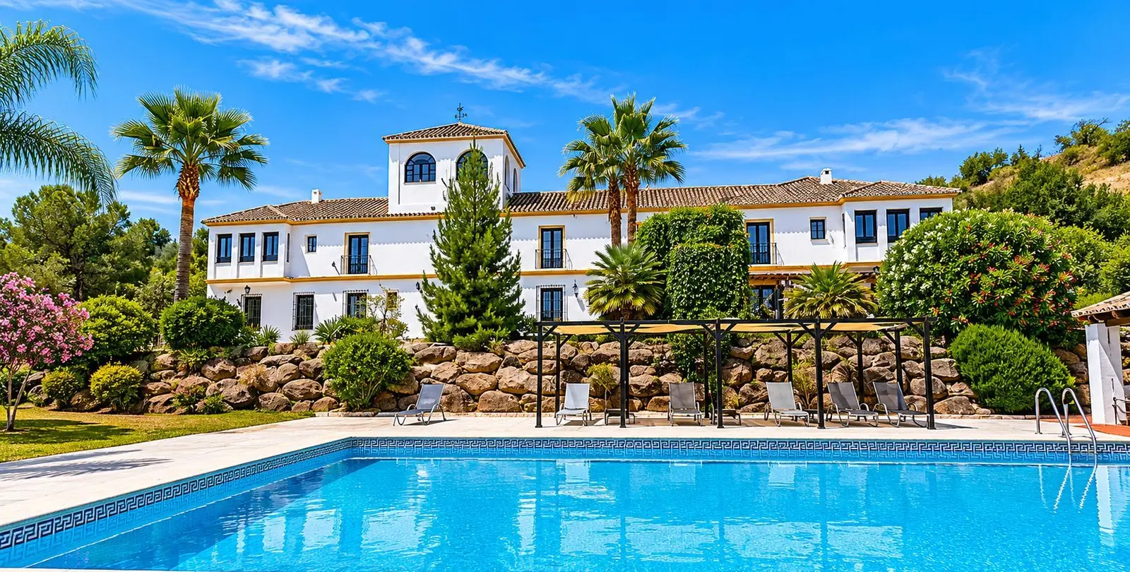 Venta de finca - cortijo en Almogía 2