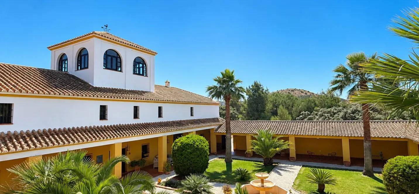 Venta de finca - cortijo en Almogía 3