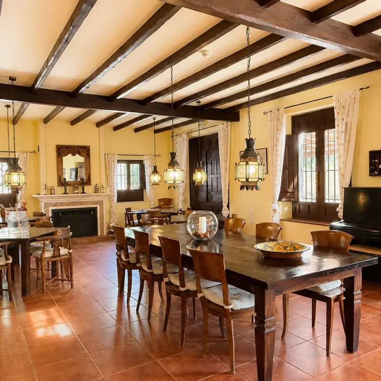 Venta de finca - cortijo en Almogía